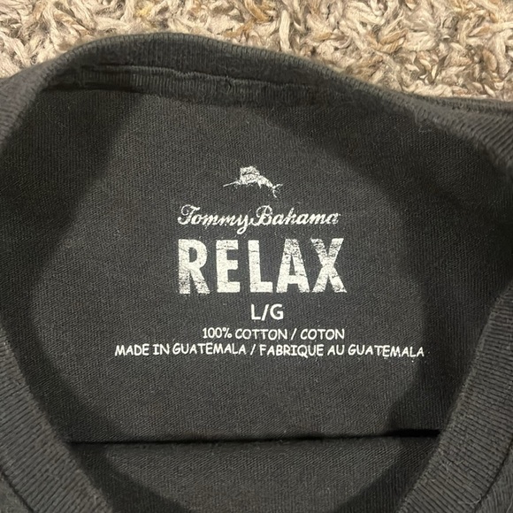 Tommy Bahama Sz Large FROSTY BEER Graphic print t-shirt - Picture 5 of 7